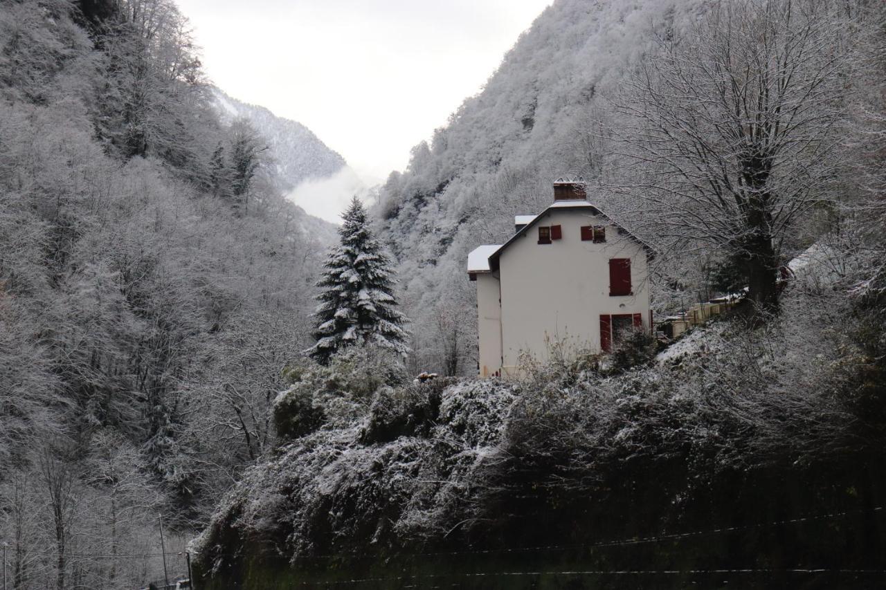 Les Ruisseaux Bed & Breakfast Cauterets Bagian luar foto