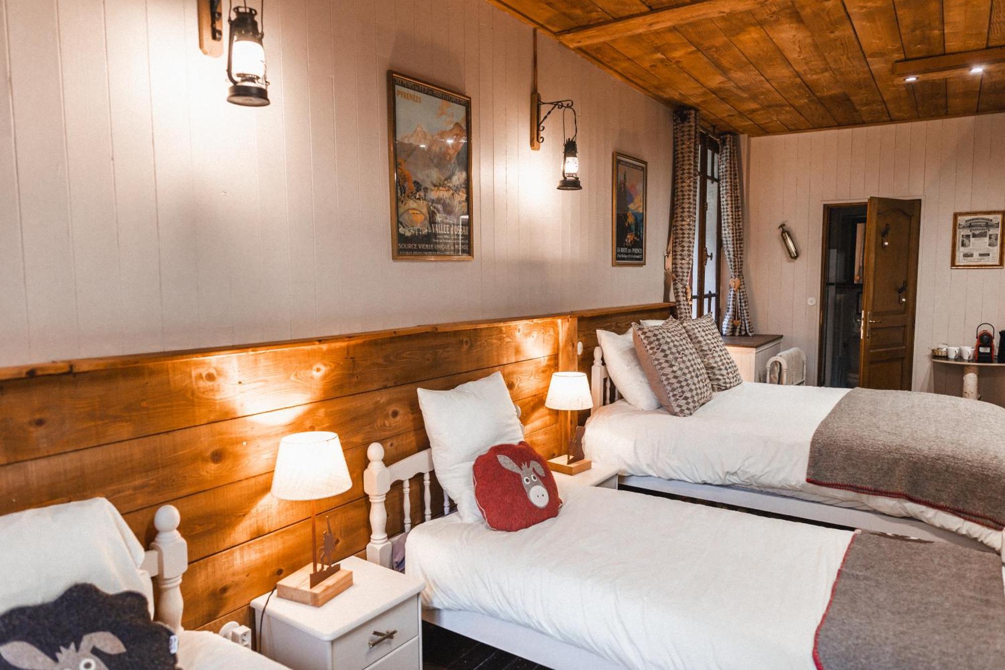 Les Ruisseaux Bed & Breakfast Cauterets Bagian luar foto